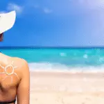 12 dicas essenciais de cuidados com a pele para seguir neste verão