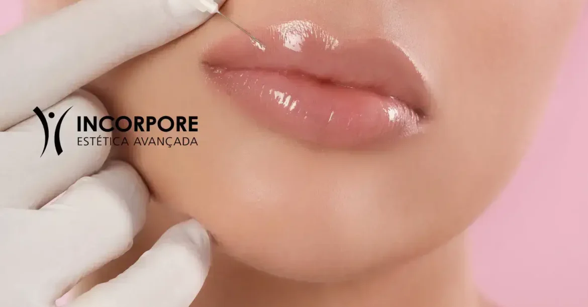 HEADER preenchimento labial SITE NOVO 2025 (1461 x 1174 px) HEADER preenchimento labial SITE NOVO 2025 (1461 x 1174 px)
